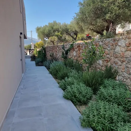 Fteri - Lassu Retreat Διαμέρισμα *